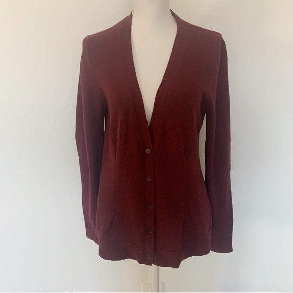 CAbi Catch Garnet Red Button Cardigan Style 3529 Size M - Picture 1 of 12